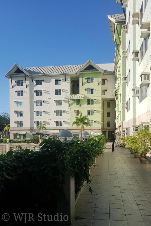 Queen Bed Suite- Japanese Style Muntinlupa City ภายนอก รูปภาพ